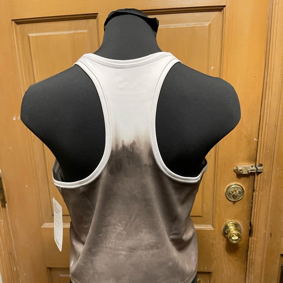 Athleta Shanti Watercolor Stripe Crop Tank. NWT - Picture 4 of 4